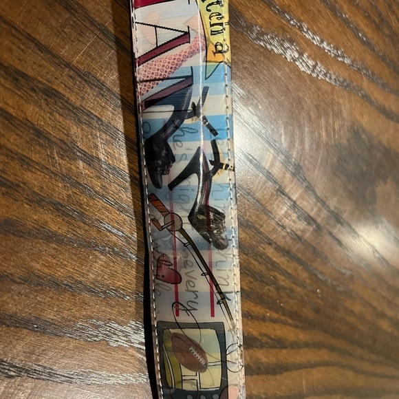 Relic Woman’s Hologram HOW TO HOLD. Multicolored Belt Size Medium 38 - Picture 6 of 10